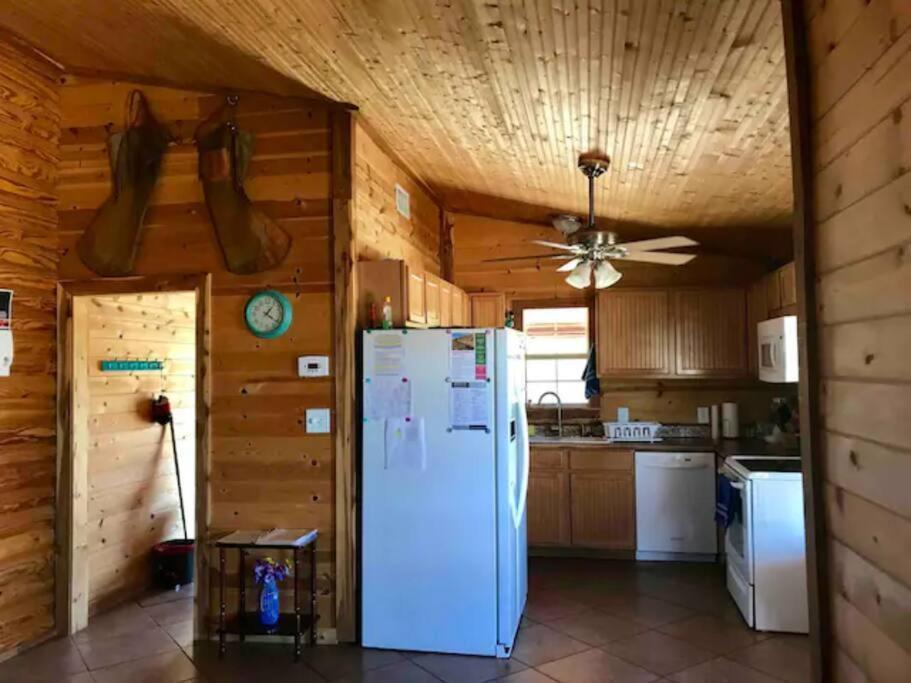 Cottonwood Creek Cabins - Alpine, Tx ภายนอก รูปภาพ