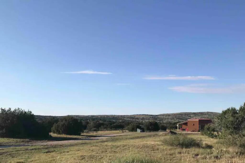 Cottonwood Creek Cabins - Alpine, Tx ภายนอก รูปภาพ