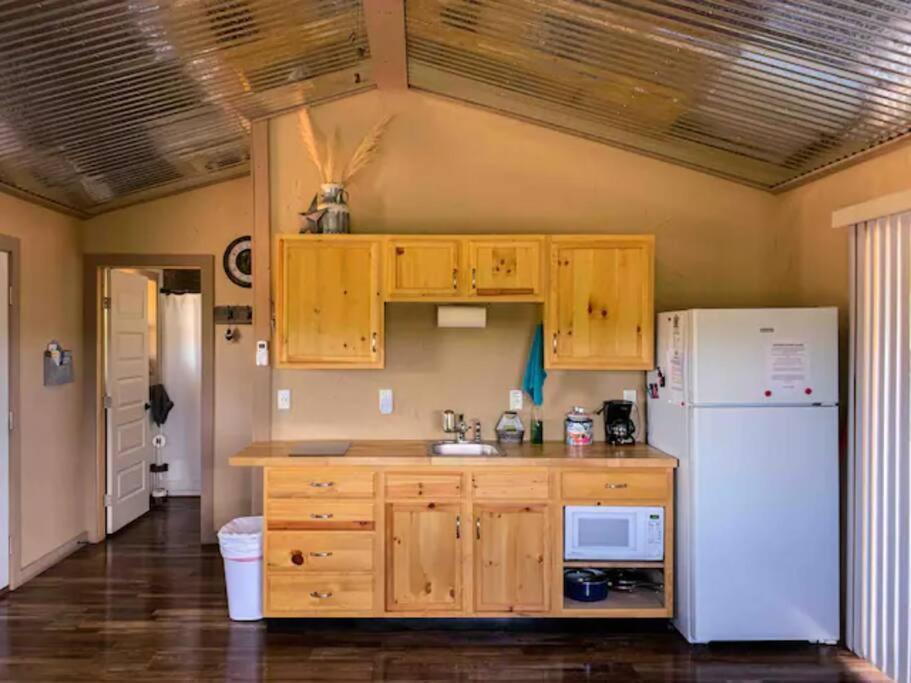 Cottonwood Creek Cabins - Alpine, Tx ภายนอก รูปภาพ